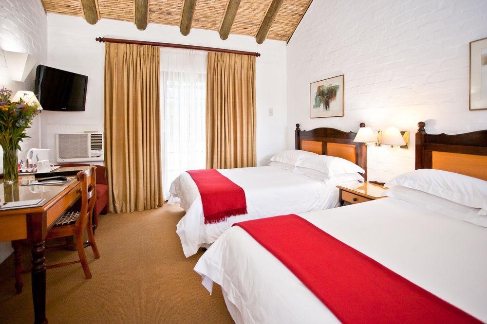 Protea Hotel By Marriott Oudtshoorn Riempie Estate Dış mekan fotoğraf
