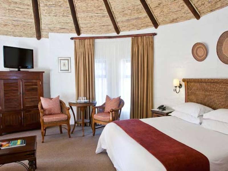 Protea Hotel By Marriott Oudtshoorn Riempie Estate Dış mekan fotoğraf