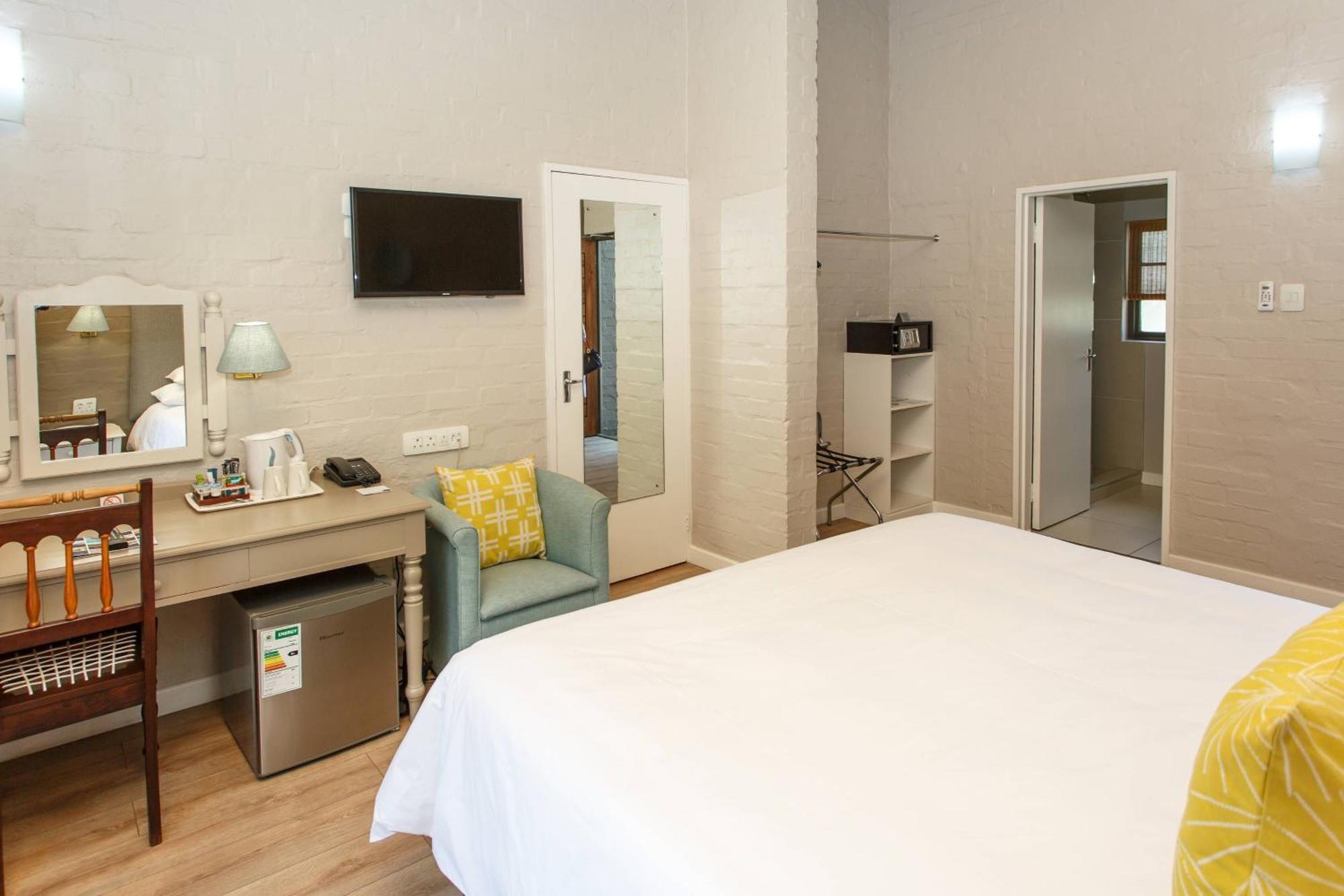 Protea Hotel By Marriott Oudtshoorn Riempie Estate Dış mekan fotoğraf