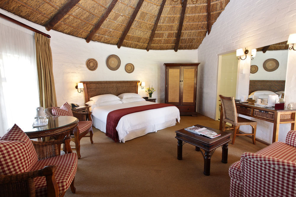 Protea Hotel By Marriott Oudtshoorn Riempie Estate Dış mekan fotoğraf