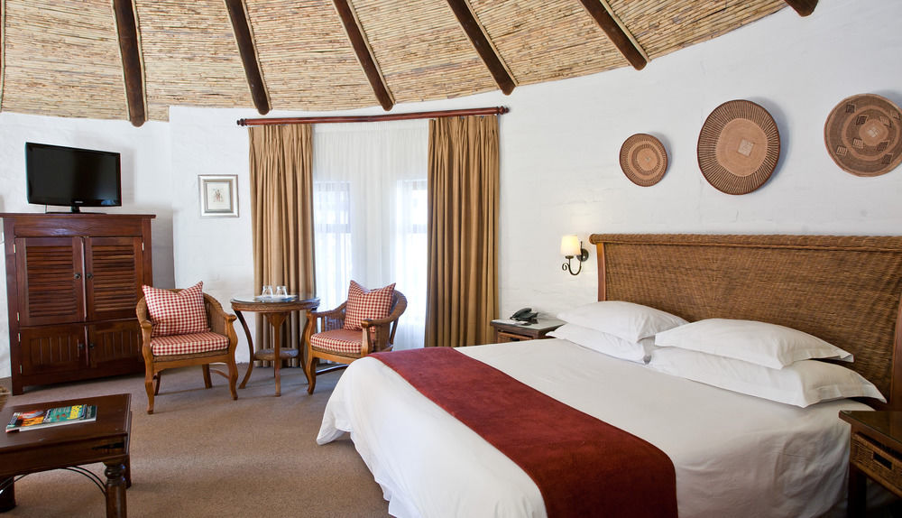 Protea Hotel By Marriott Oudtshoorn Riempie Estate Dış mekan fotoğraf