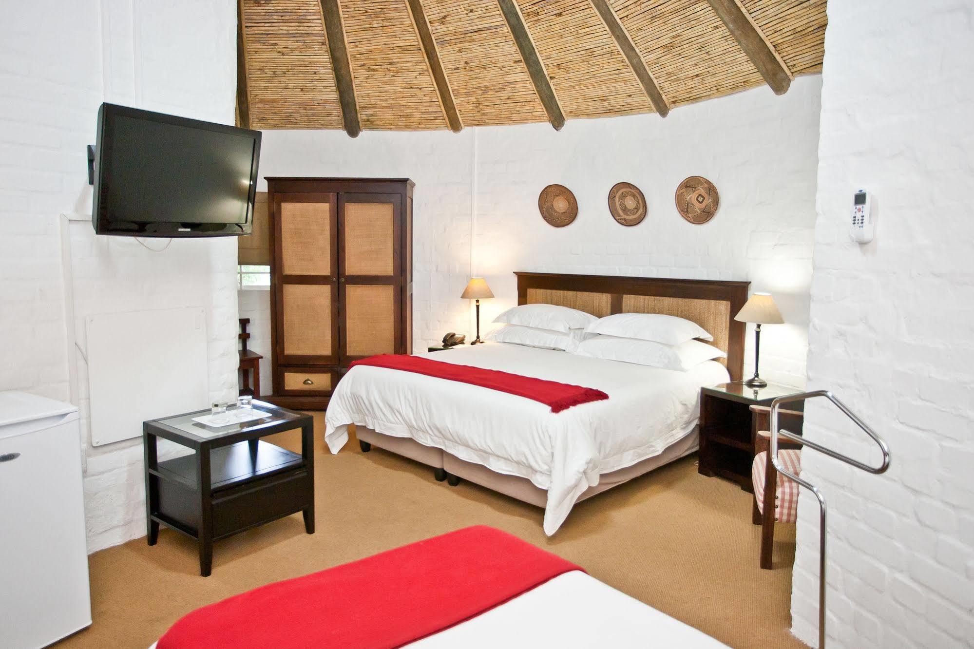 Protea Hotel By Marriott Oudtshoorn Riempie Estate Dış mekan fotoğraf